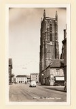 De St. Martinus Kerktoren in 1955, gezien vanuit de Langstraat.