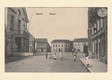 Gezicht op de Markt vanuit de langstraat, rechts café Het Bruine Paard en links het Stadhuis, omstreeks 1912.