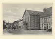Het Stadhuis aan de Markt en in de verte de Langstraat, begin jaren 30.