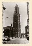 De Markt met de St. Martinuskerk, gezien vanaf de Beekstraat in 1963.